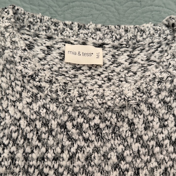 Cozy Sweater - Picture 1 of 3